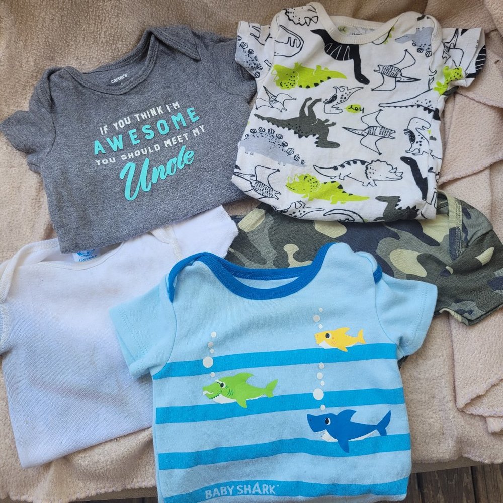 5 oc onesies